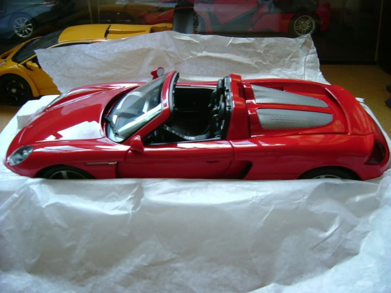 1 18 Kyosho Ferrari 308 GTB Quattrovalvole yellow 110