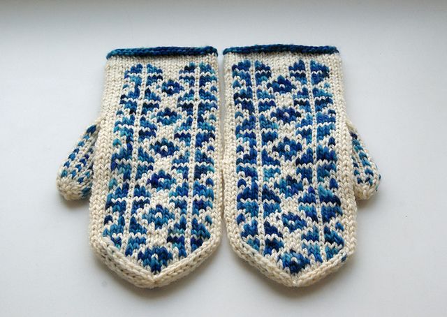  photo Manoplas-Icywater_zps58f52754.jpg