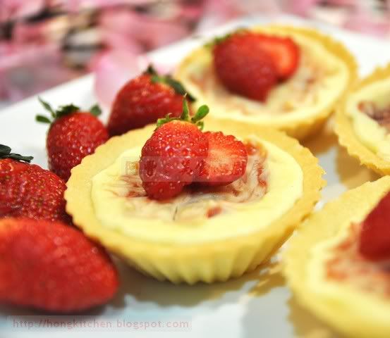 Strawberry Cheese Tart 001.jpg Pictures, Images and Photos