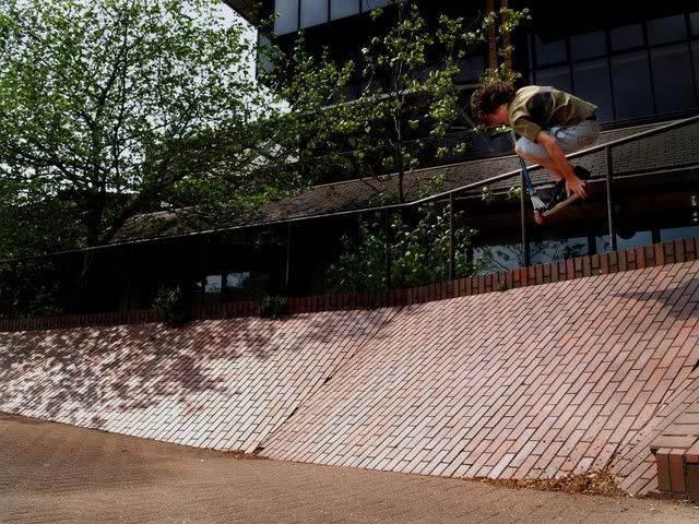 Tailgrab2-Street.jpg