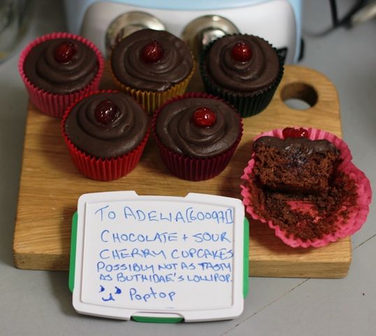Adeliascupcake_zps4c2cbc4f.jpg