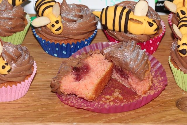 AliBeesCake2_zpsc763473d.jpg