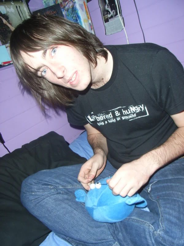 happy+bacteria+eyeball+piercing.