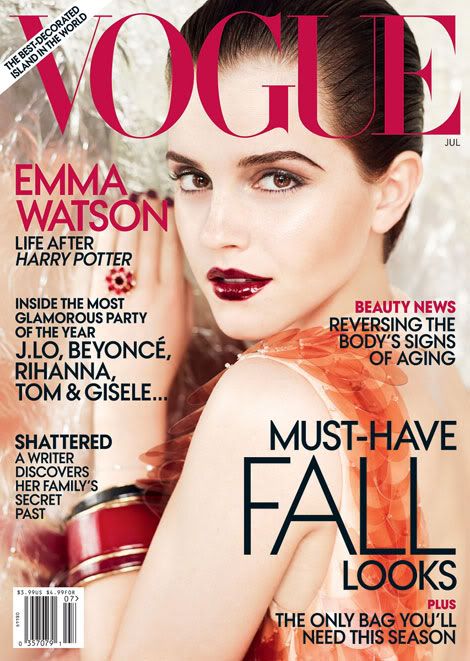 emma watson vogue 2011 july. Emma Watson Looking Chic in