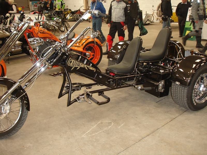 http://i52.photobucket.com/albums/g34/chinner67/chinner67030/chinster%20show_zpsgk2tuib1.jpg