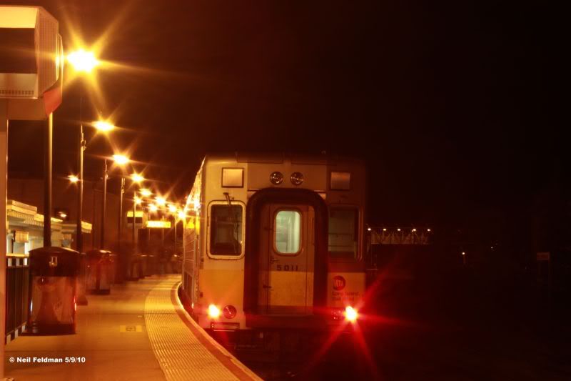 C3_5011_4_Cars_DE30AC_411_Train_-1.jpg