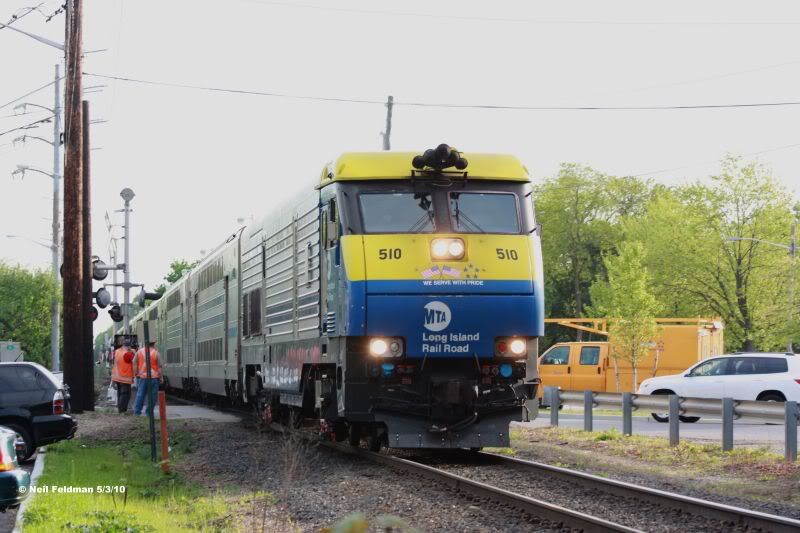 DM30AC_510_518_8_Cars_Train_660_St_.jpg