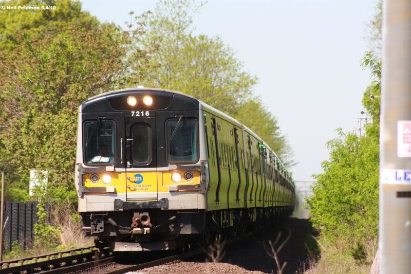 M7_7216_12_Cars_Train_2012_Ocean_Av.jpg