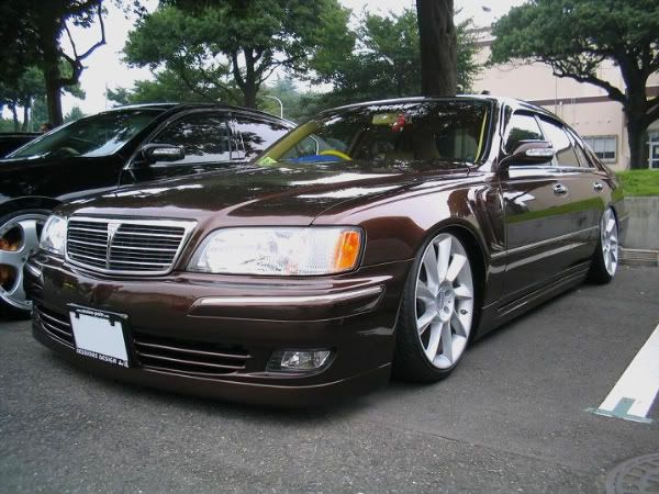 http://i52.photobucket.com/albums/g35/excelzx3/VIP%20Q45/q45brown.jpg