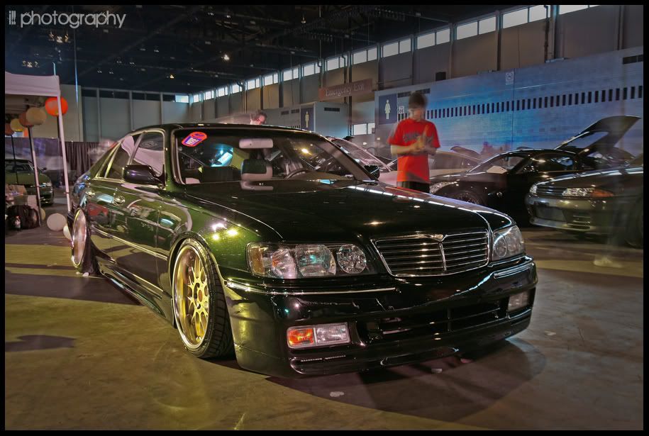 http://i52.photobucket.com/albums/g35/excelzx3/VIP%20Style%20Cars/IMG_8900color.jpg