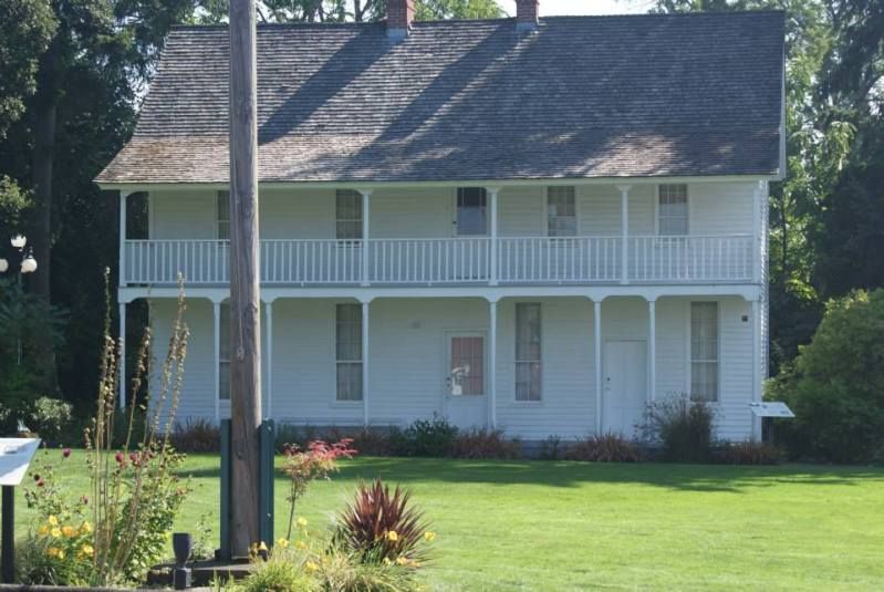 Jason Lee's house. First Missionary to the Oregon Territory. photo 1234374_10201857329905324_410139490_n.jpg