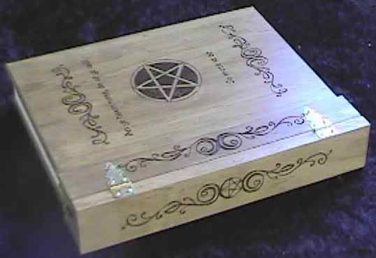 custom book wicca 2c Coisas incríveis feitas de madeira