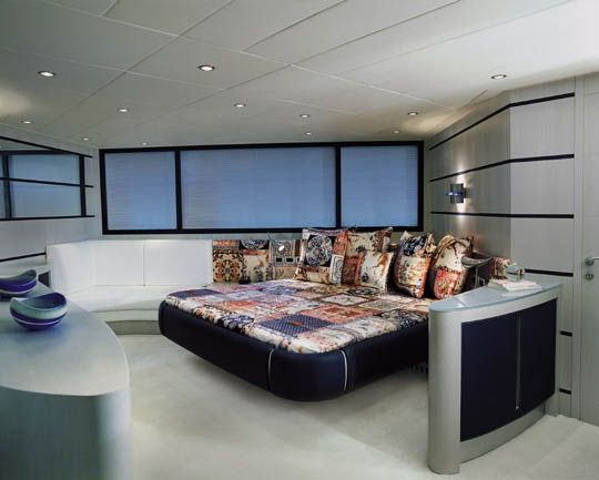Pershing 115 Conheça o Iate do Eike Batista MasterStateroom Pershing 115 Conheça o Iate do Eike Batista