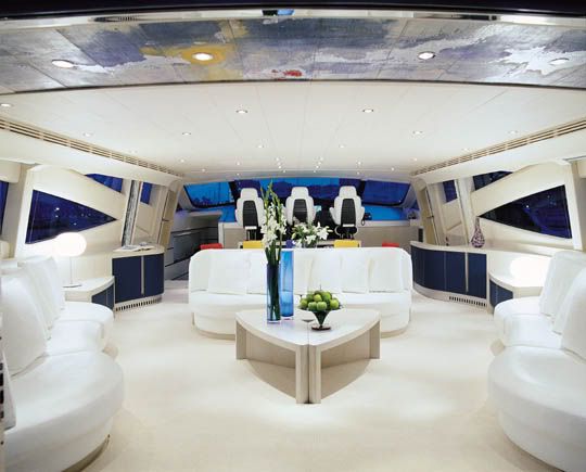Pershing 115 Conheça o Iate do Eike Batista PershingAftSalonEntrance Pershing 115 Conheça o Iate do Eike Batista