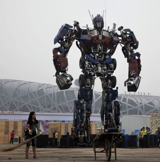 vehicles giant transformer 1 Mundo gigante   Um apanhado de coisas gigantes da web