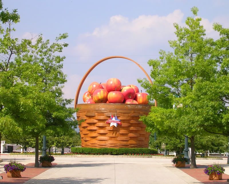 worlds largest apple basket 1 Mundo gigante   Um apanhado de coisas gigantes da web