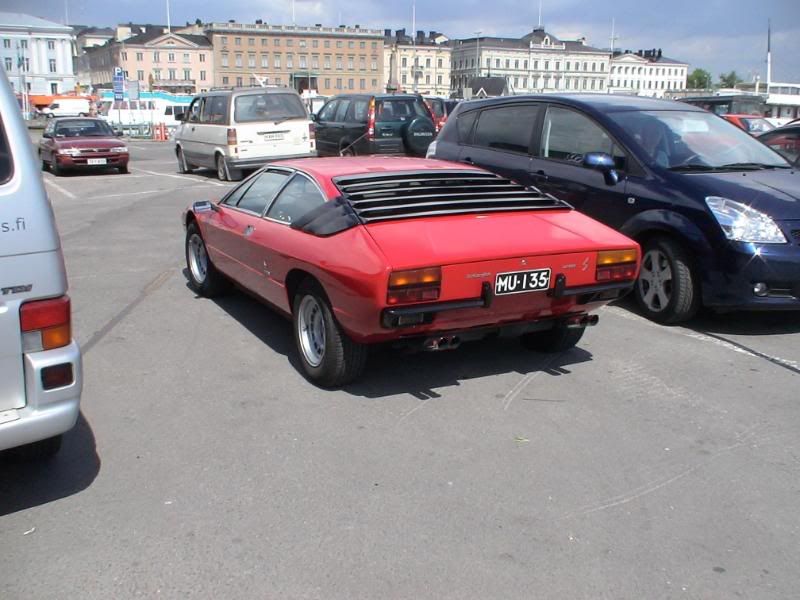 LamborghiniUrraco1.jpg