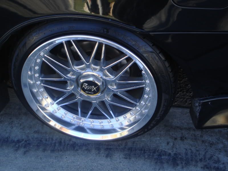 Work Rezax Mesh 17′ 8J + 35 9J + 35? 5×114.3 – JDM Emergency