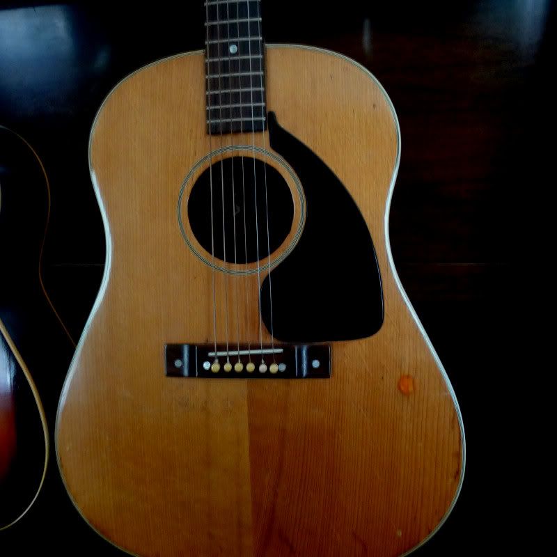 Gibsons003-1.jpg