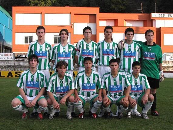 arriba: Kique, Javi Martín, Garde, Pablo, no recuerdo los otros dos. abajo: Troy, Bárcena, Mantilla, Rubén y Diego