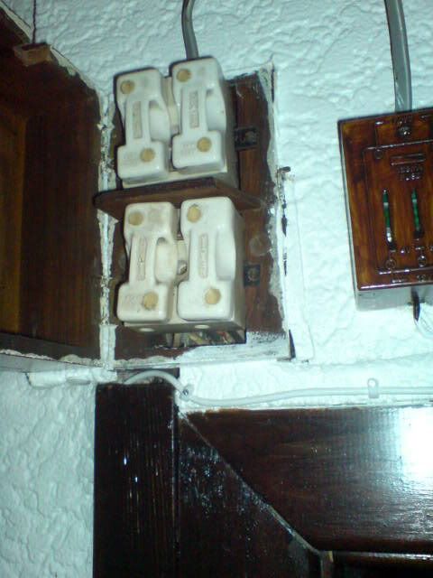 woodenfusebox.jpg