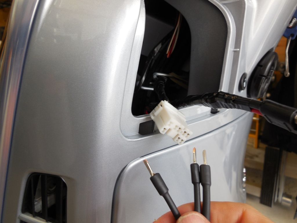 Modern Vespa Vespa 250 Turn Signal Beeper Step