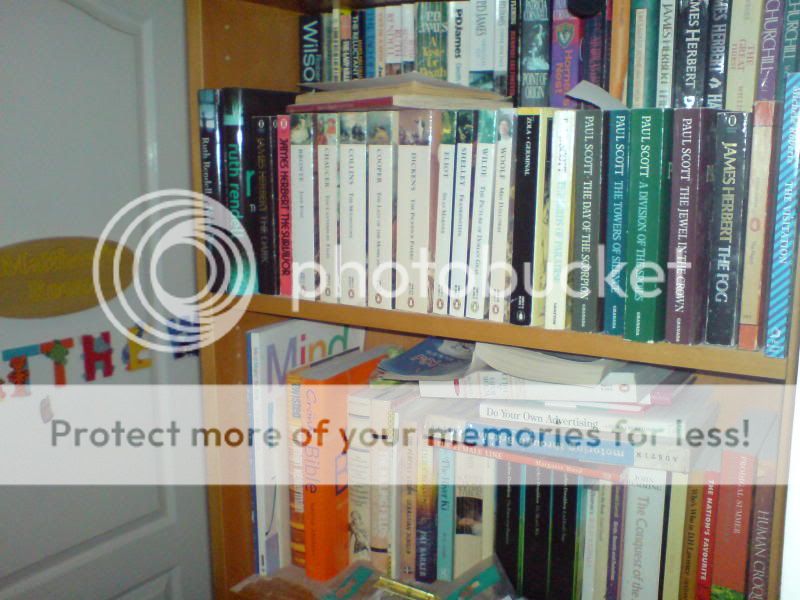 Bookcase001.jpg